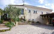 Villa with outbuilding for sale_1